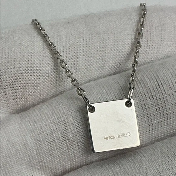 Authentic Gucci Square Plate Tag Pendant 925 Silver Necklace Signature Clasp - Picture 8 of 14